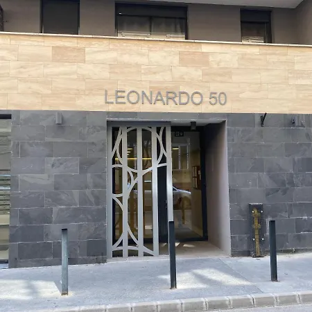 Leo * Budapeste