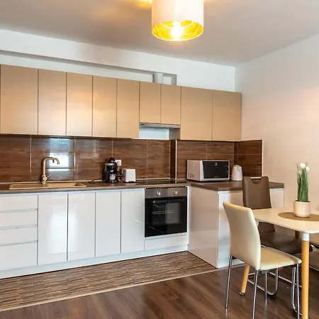 Apartament Leo *